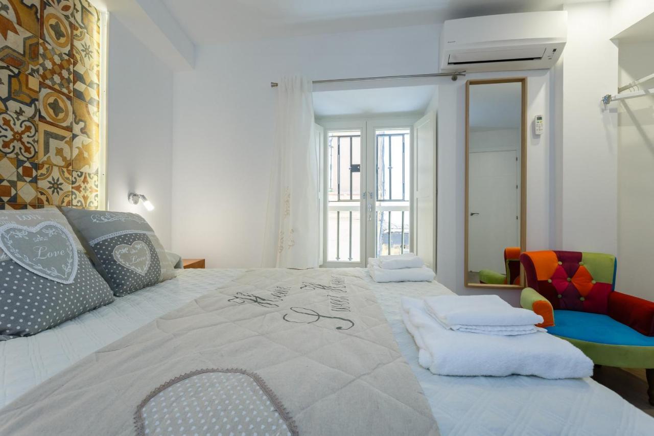 Apartamentos Loto Y Liz By Cadiz4Rentals Bagian luar foto