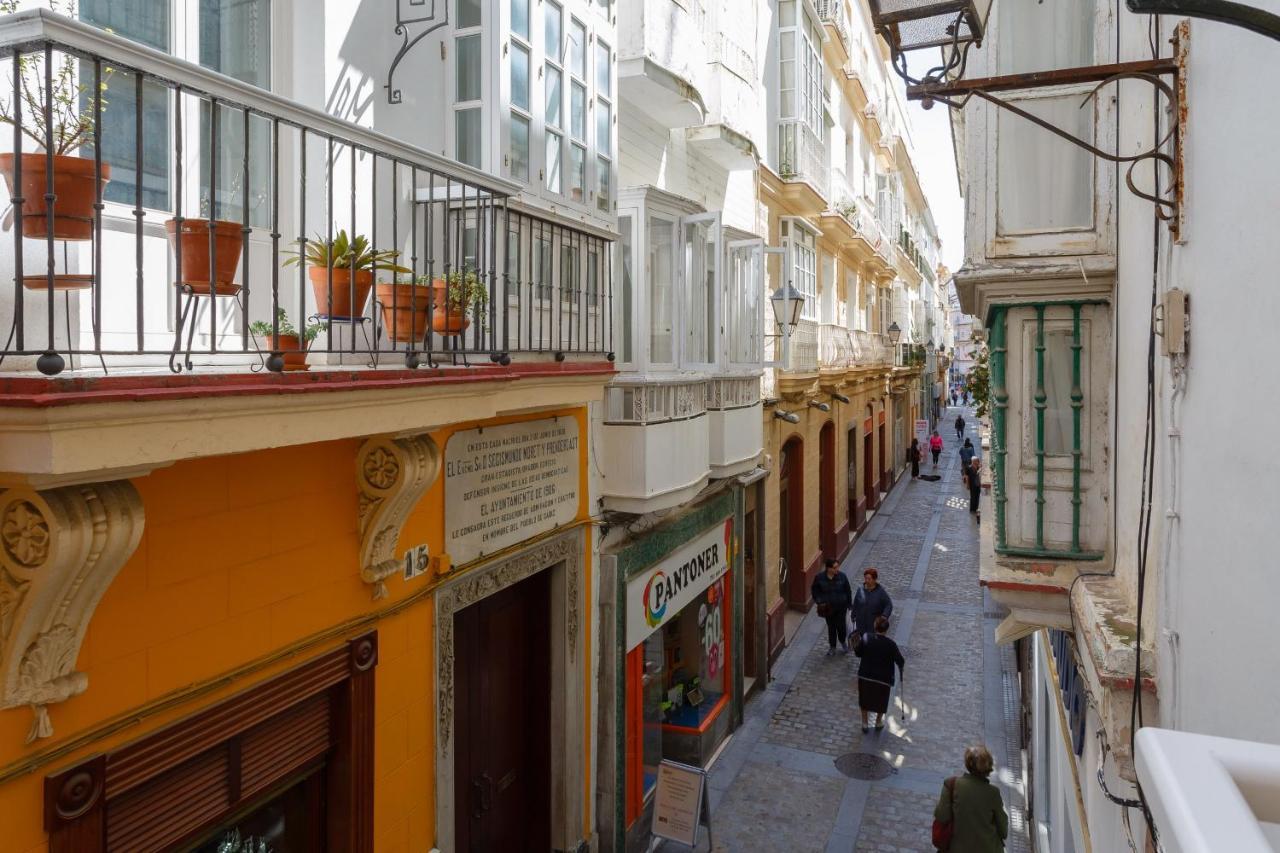 Apartamentos Loto Y Liz By Cadiz4Rentals Bagian luar foto